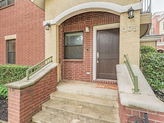 3rd image of 1205 Beaconsfield Ln APT 305