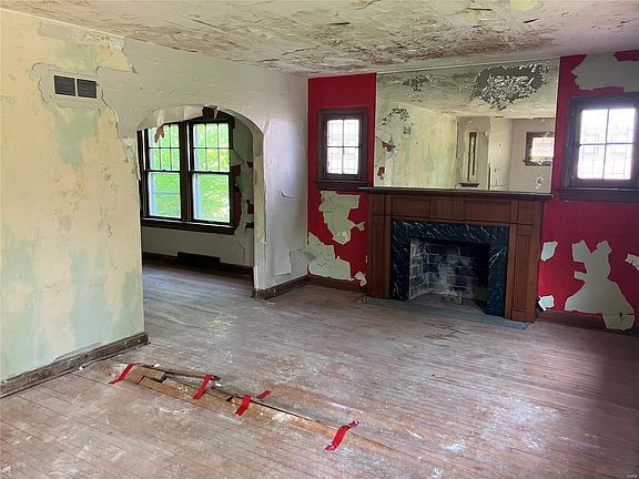 2nd image of 6908 Alberici Ave