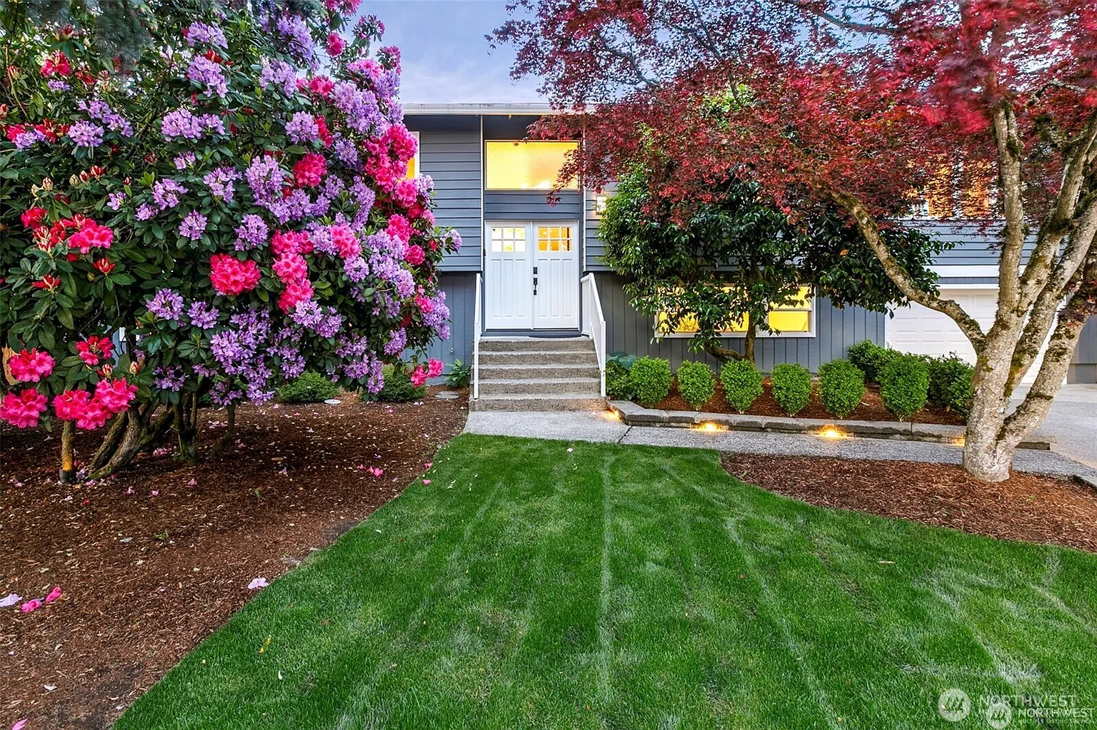 15516 NE 54th Place photo 1
