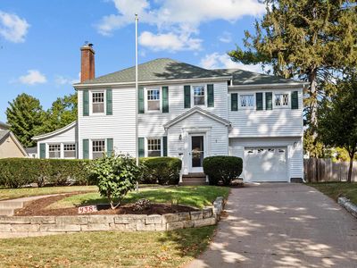 438 Grant St, Bettendorf, IA, 52722