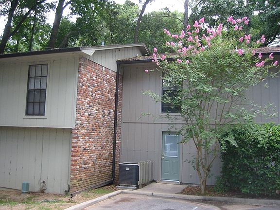 2nd image of 2319 Green Timbers Trl APT B