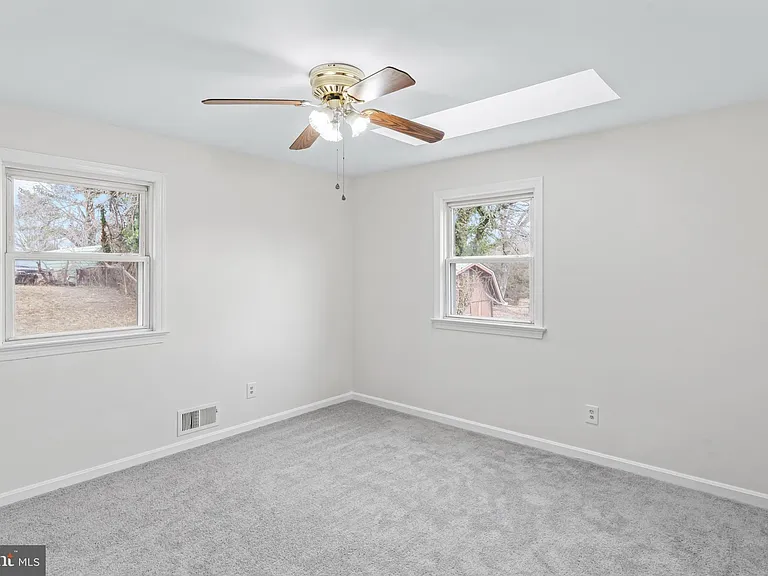 4502 Henderson Rd — Photo 23