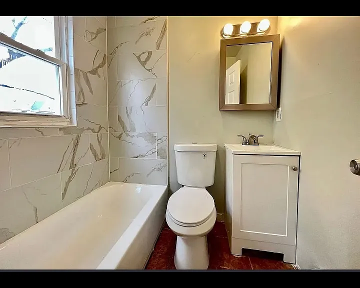 184 W Runyon St #2L — Photo 4
