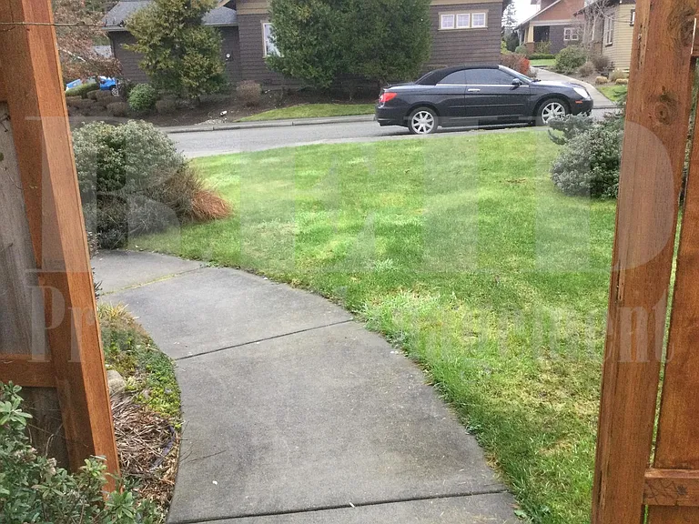 20199 Hogue Pl NE — Photo 3