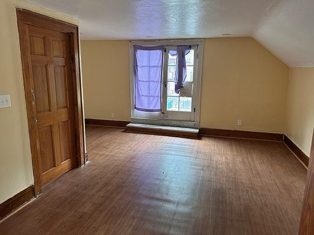 1st image of 386 Sherman St #2
