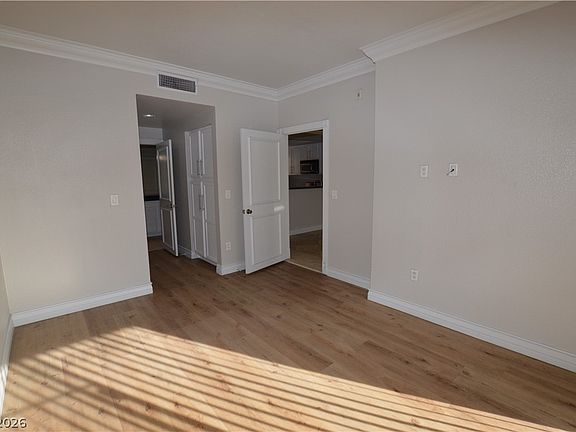 5th image of 260 E Flamingo Rd Unit 416