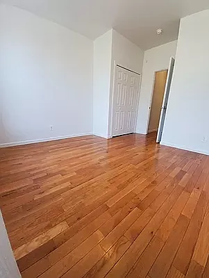 Rented by Blip LLC | media 4