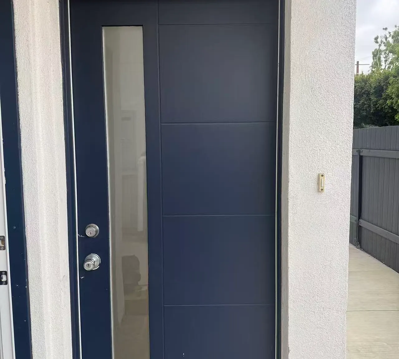4 bed, $4,200 — Photo 1