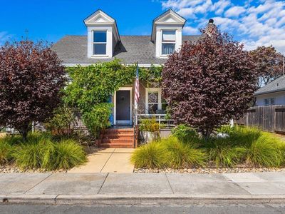 421 University Street, Healdsburg, CA, 95448
