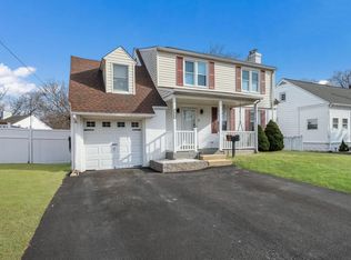 2825 Dutton Mill Rd, Aston, PA 19014