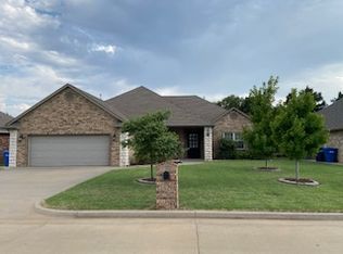 5309 Grizzly Ln, Enid, OK 73703