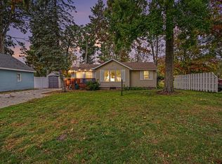 2699 Memorial Dr, Muskegon, MI 49445