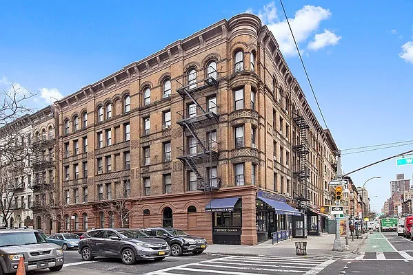 Rented by Compass | media 20