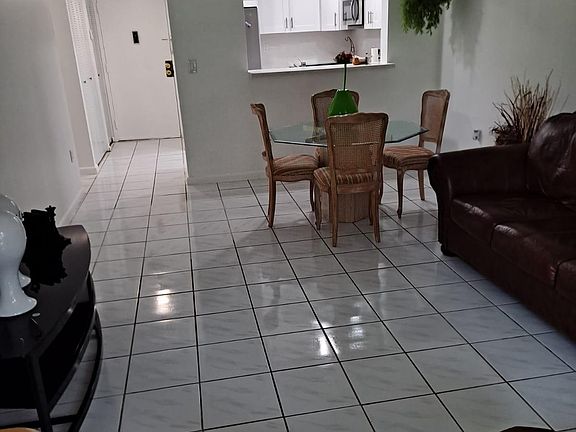 3rd image of 9682 Fontainebleau Blvd APT 112