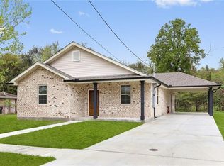 2620 Reunion Dr, Violet, LA 70092