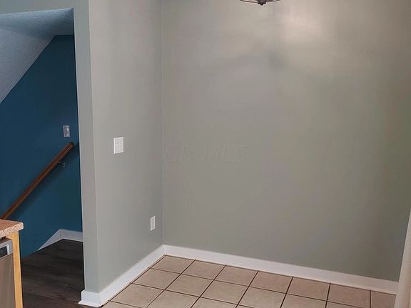 3rd image of 865 Pine Way Dr