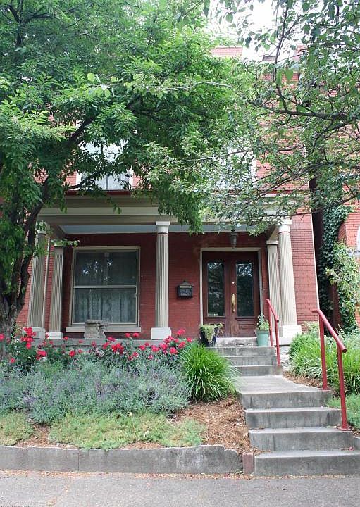1st image of 617 W Saint Catherine St