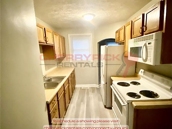 2nd image of 1003 Bert Murphy Blvd