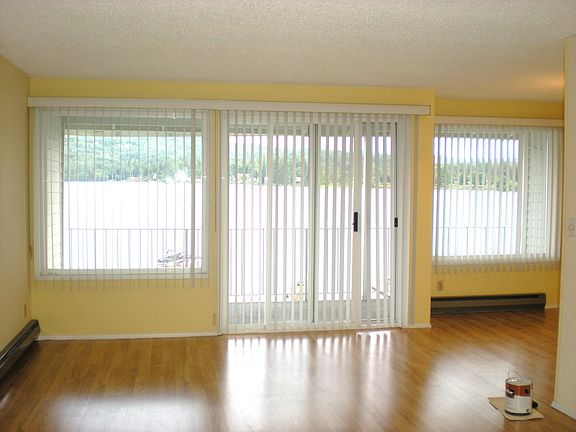 2nd image of 700 Northshore Dr