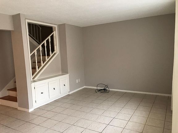 3rd image of 3814 Laura Leigh Dr #3814
