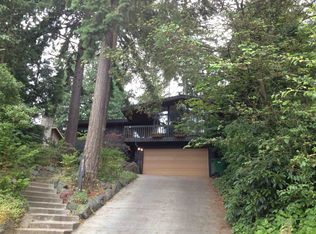 823 NE 102nd St, Seattle, WA 98125