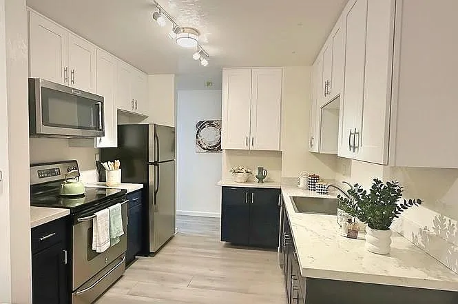 1730 Halford Ave #53 — Photo 5