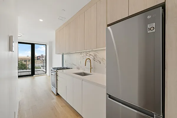 Rented by Nest Seekers International | media 69