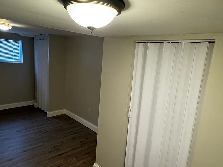 1051 Desoto Rd — Photo 17