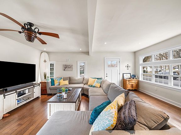 5th image of 524 4th St