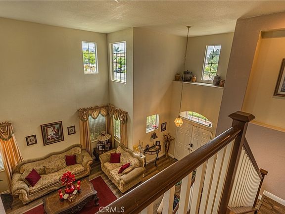 5th image of 970 Riverview Cir