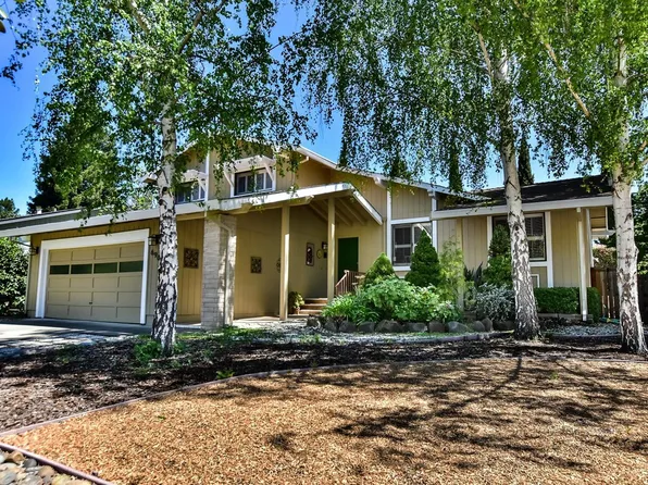 690 Hudson Court, Sonoma, CA 95476