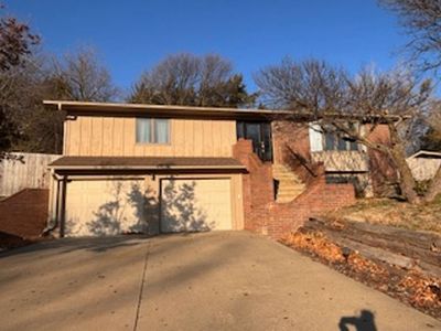 709 Ridgewood Dr, Manhattan, KS, 66502