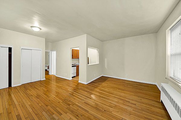 1st image of 425 E 75th St APT 1B