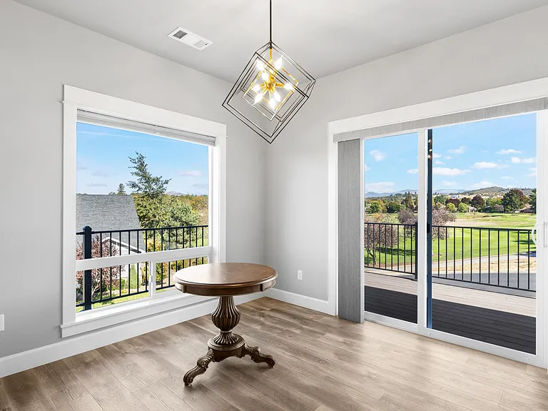 221 Skyhawk Dr — Photo 10