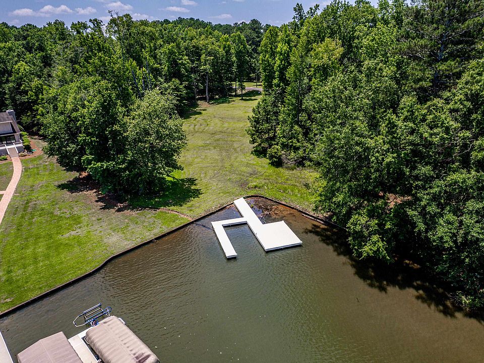 1st image of 110 Juniper Ct #118