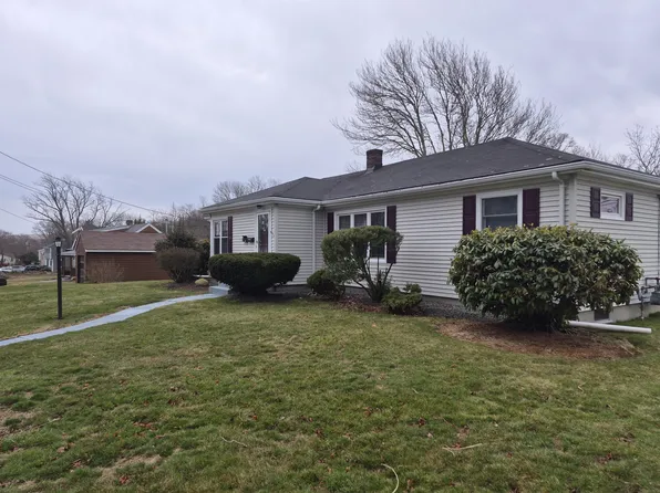 445 Chace St #1EAST, Somerset, MA 02726