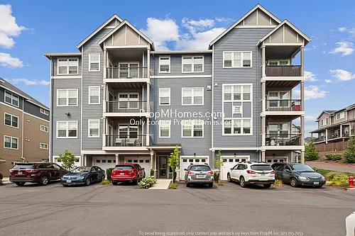 17149 SW Snowdale St #G302 Photo 1 17149 SW Snowdale St #G302 Photo 1