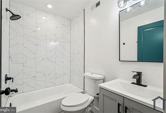 3rd image of 2630 N 11th St #1
