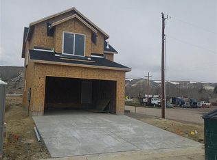 3932 Harrier Dr, Rock Springs, WY 82901