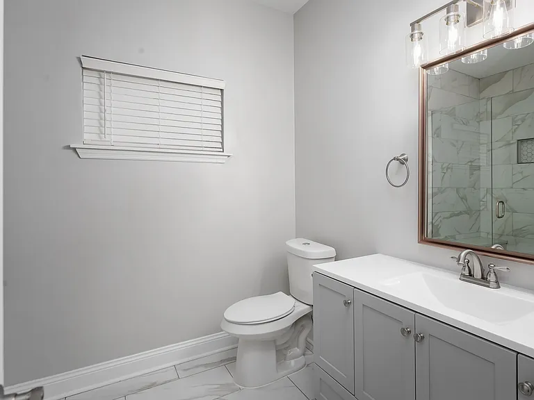 116 Bridletrace Ln — Photo 12