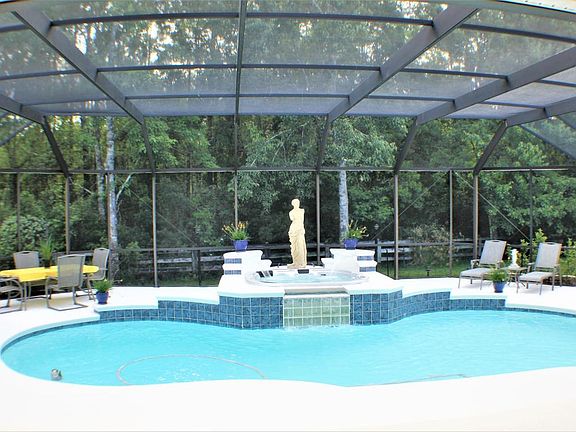 2nd image of 2677 Country Club Blvd