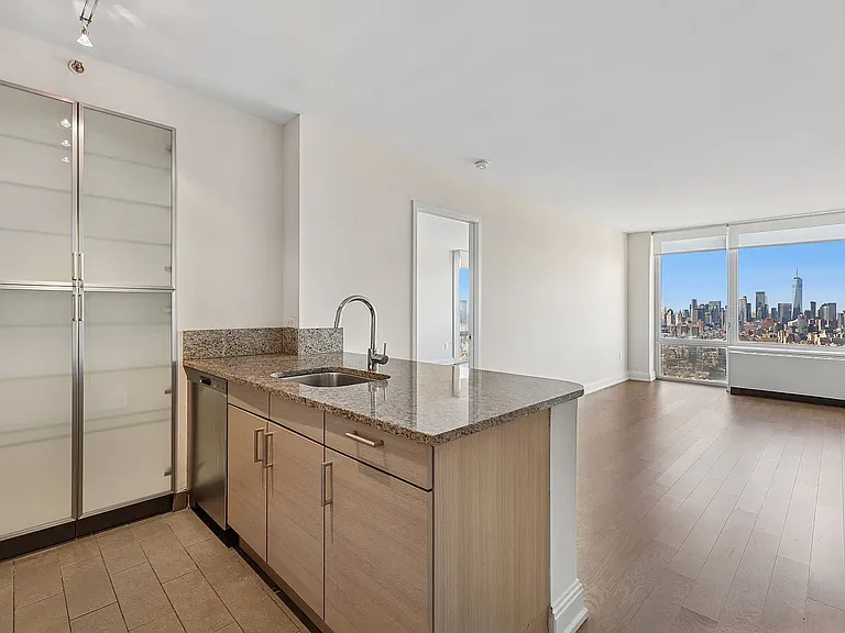 125 W 31st St #56A — Photo 6