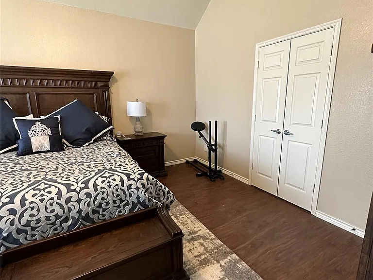 1208 Lazy Ln — Photo 23