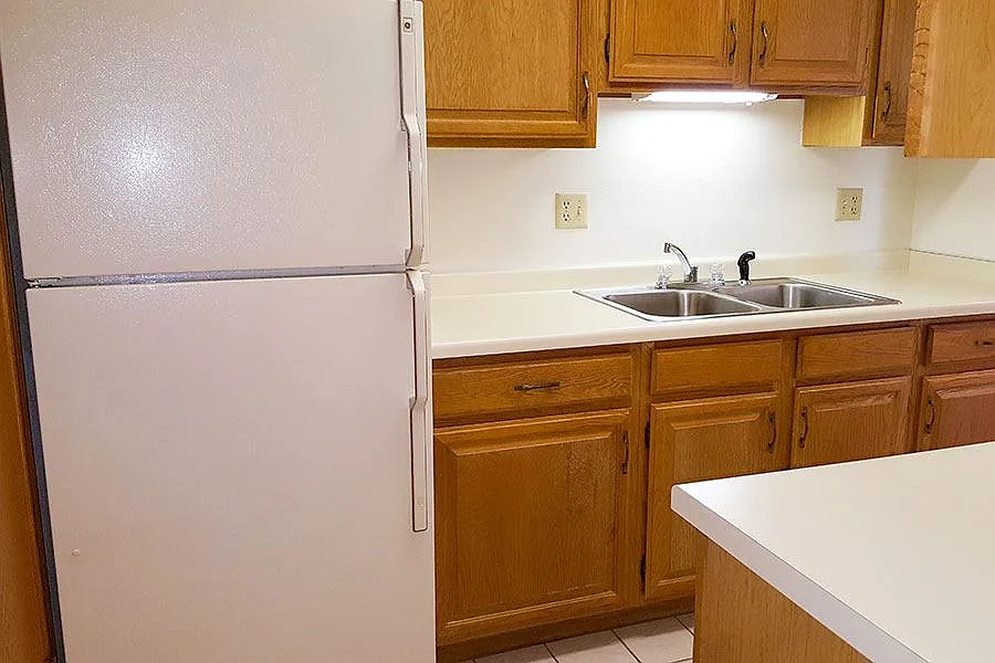 Kensington House Apartments — Photo 3