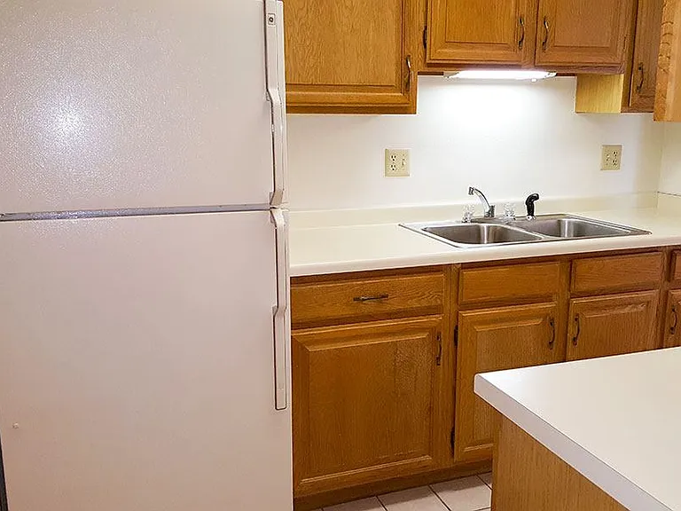 2937 Kensington Ln — Photo 3