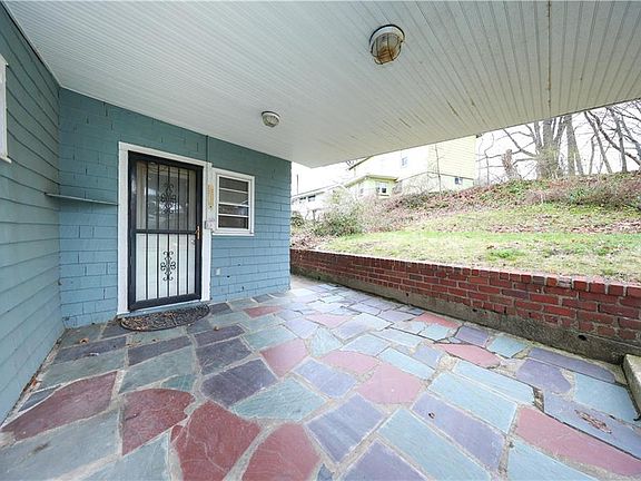 3rd image of 76 Vista Ave