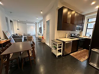 31 Union Square West