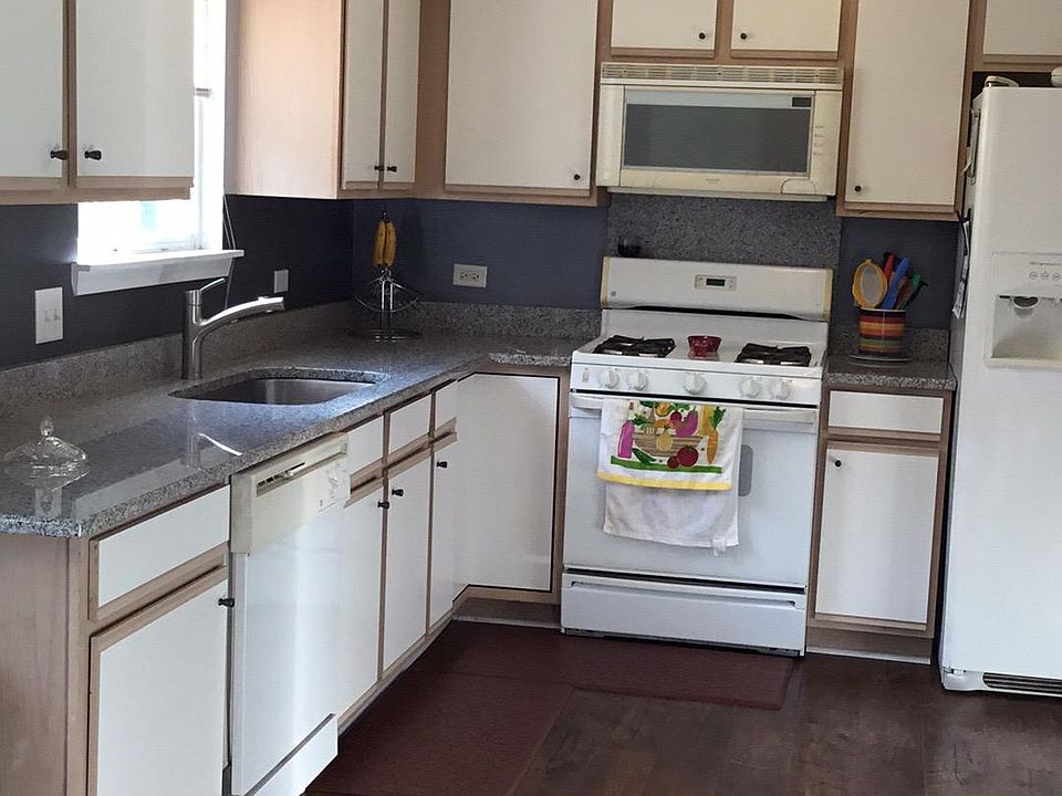 1st image of 1160 Shorewood Ct