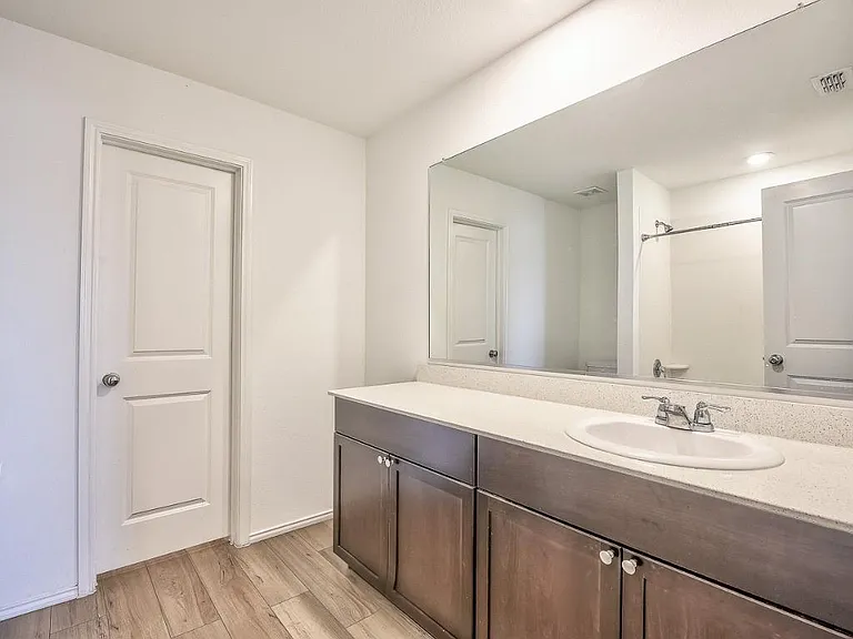 444 Frio Pass Trl — Photo 18