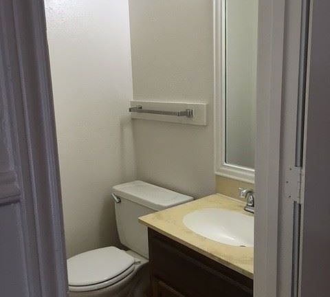 4th image of 405 McMillain St APT 5